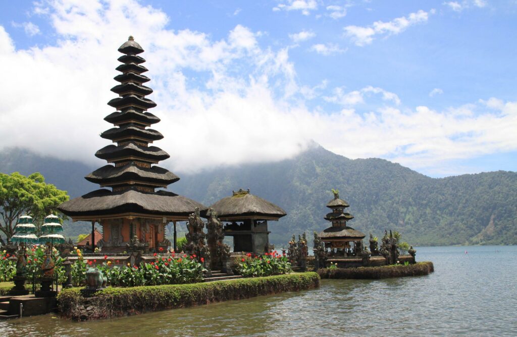 インドネシアは18,000もの島から成る国！コーラル・トライアングルはサンゴと生態系の宝庫
